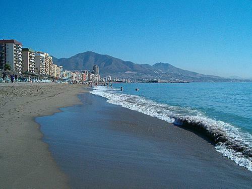 Apartamento Torreblanca Free Parking 푸엔히롤라 외부 사진